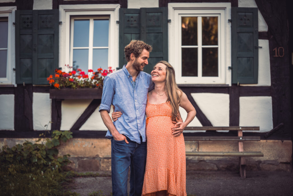 Romantisches Paar beim Outdoor-Shooting, Paarfotografie in der Region Tübingen